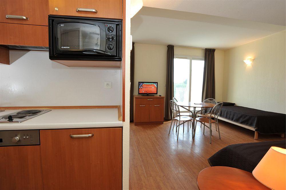 Inter-Hotel Sea Side Park 빌뇌브루베 외부 사진