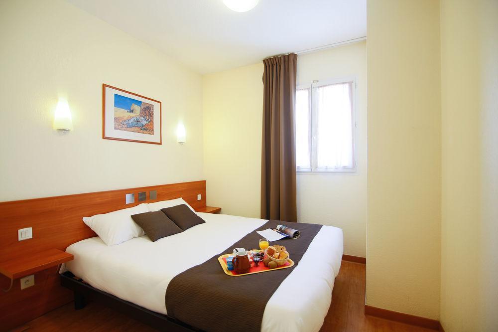 Inter-Hotel Sea Side Park 빌뇌브루베 외부 사진