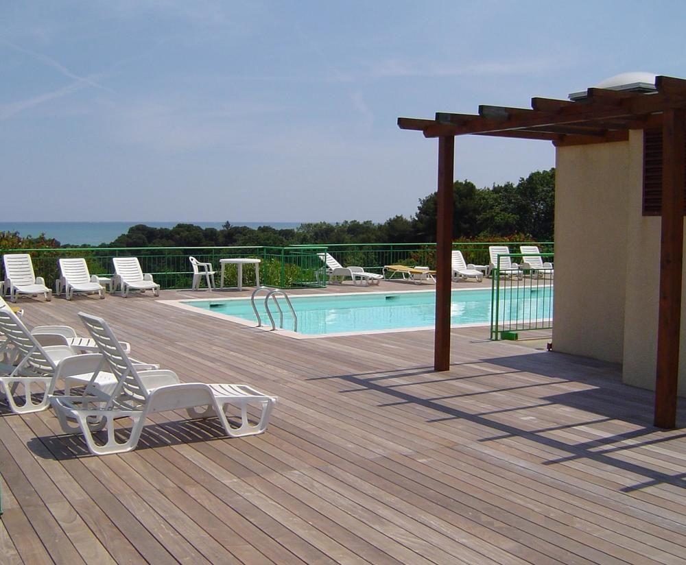 Inter-Hotel Sea Side Park 빌뇌브루베 외부 사진