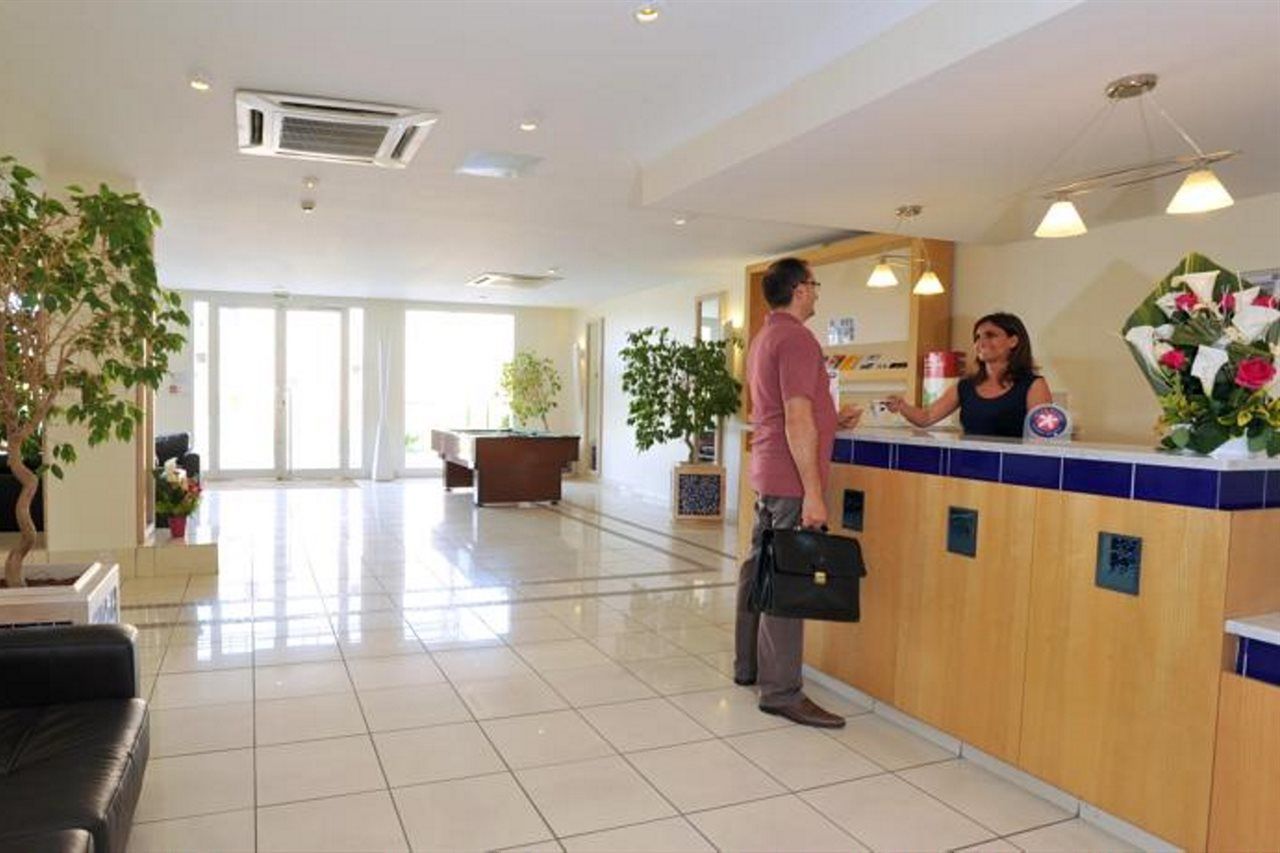 Inter-Hotel Sea Side Park 빌뇌브루베 외부 사진