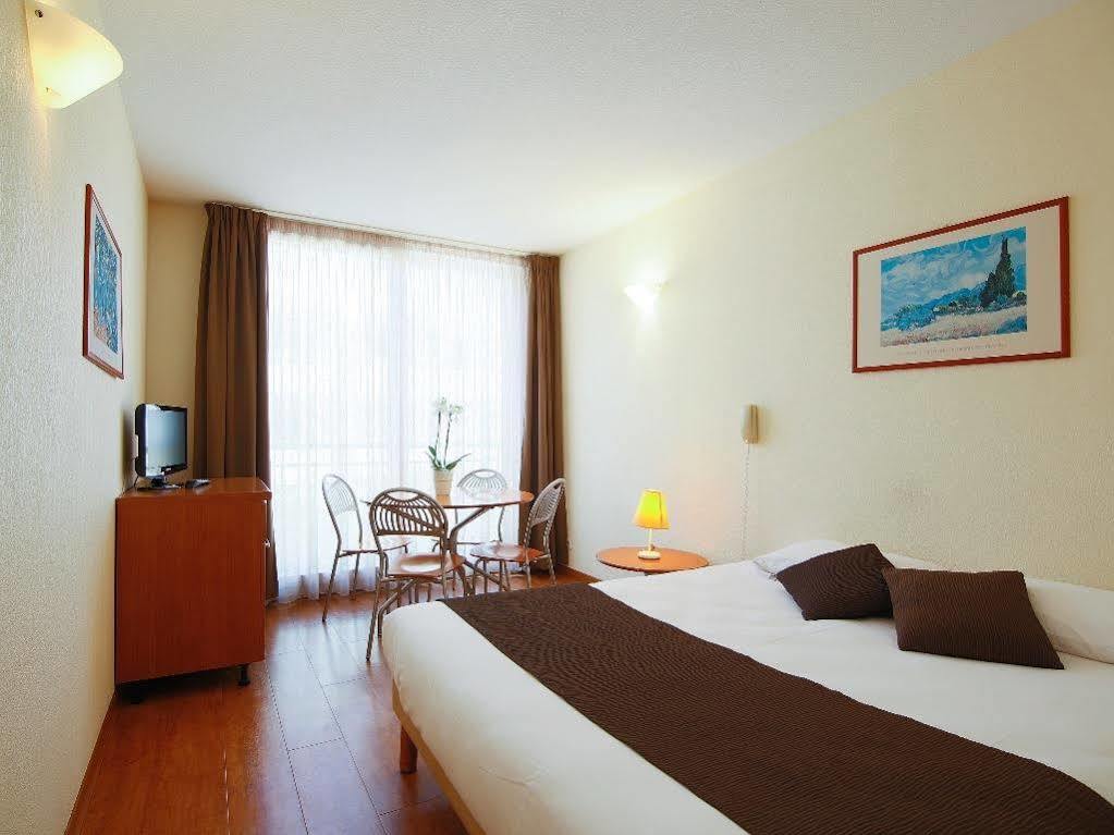 Inter-Hotel Sea Side Park 빌뇌브루베 외부 사진