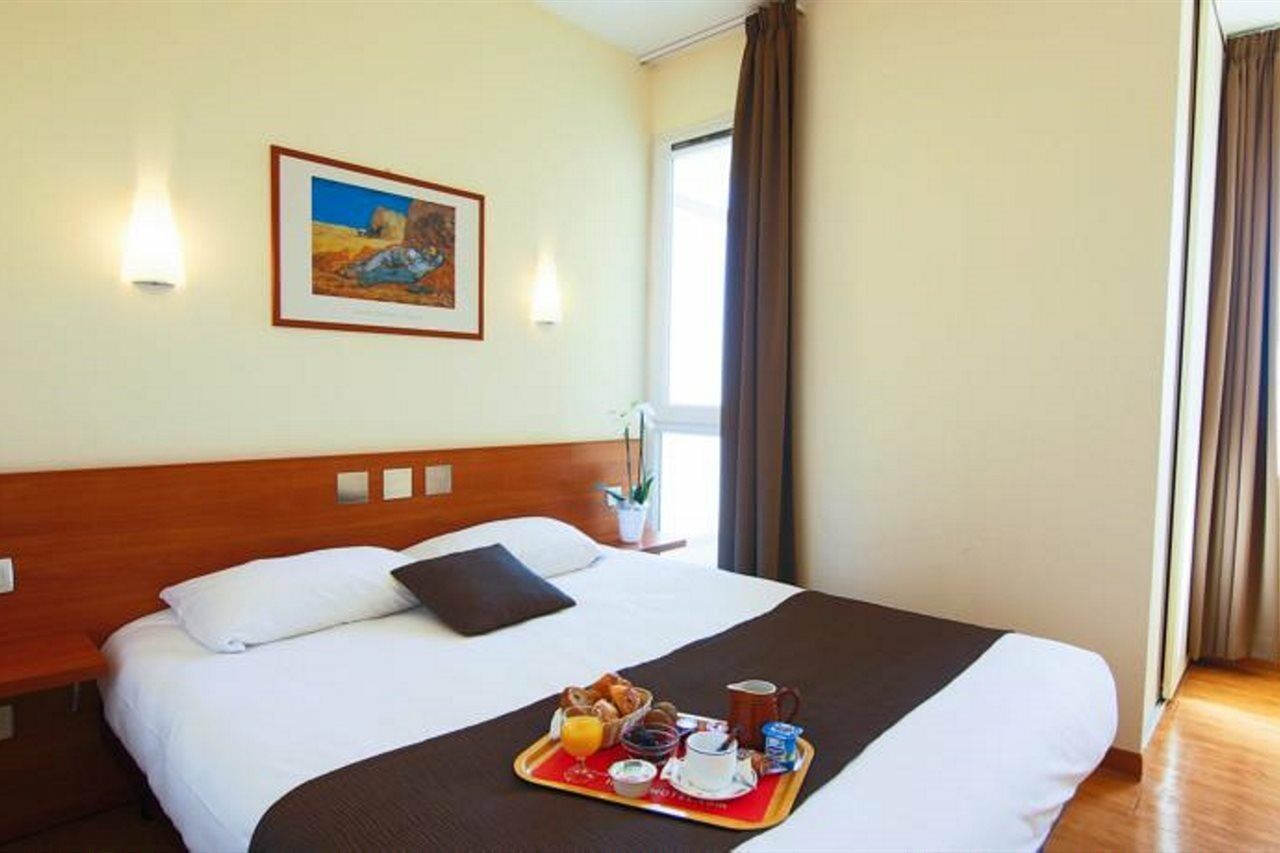 Inter-Hotel Sea Side Park 빌뇌브루베 외부 사진